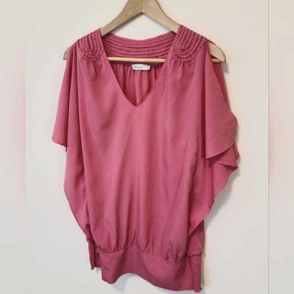 Short sleeve butterfly sleeve pink top - Picture 1 of 7
